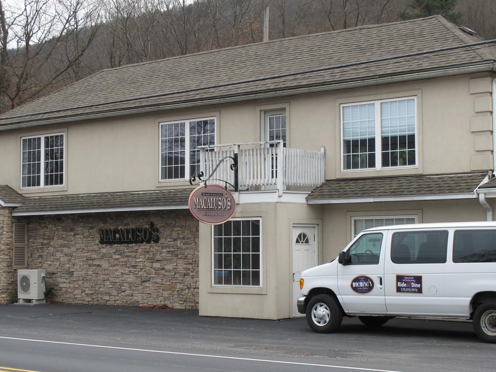 Macaluso'S At The Lantern Lodge Jim Thorpe Habitación foto